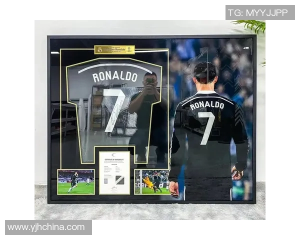 足球巨星亲签限量版球衣收藏价值解析与市场趋势分析