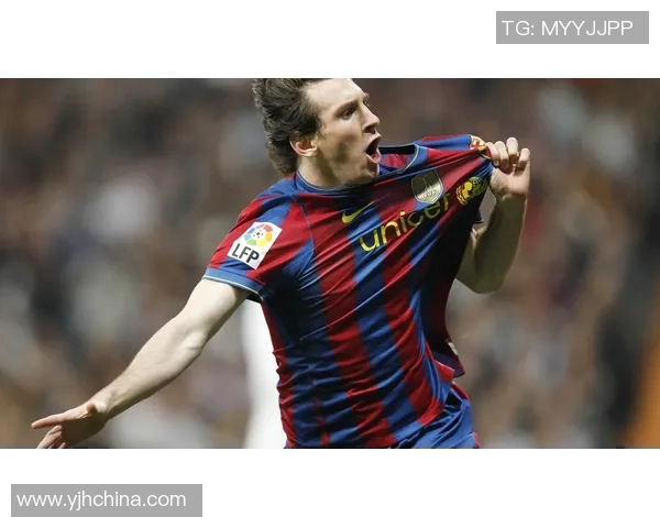 足球明星壁纸精选，展现球场英姿与豪华风采，助你点亮手机屏幕